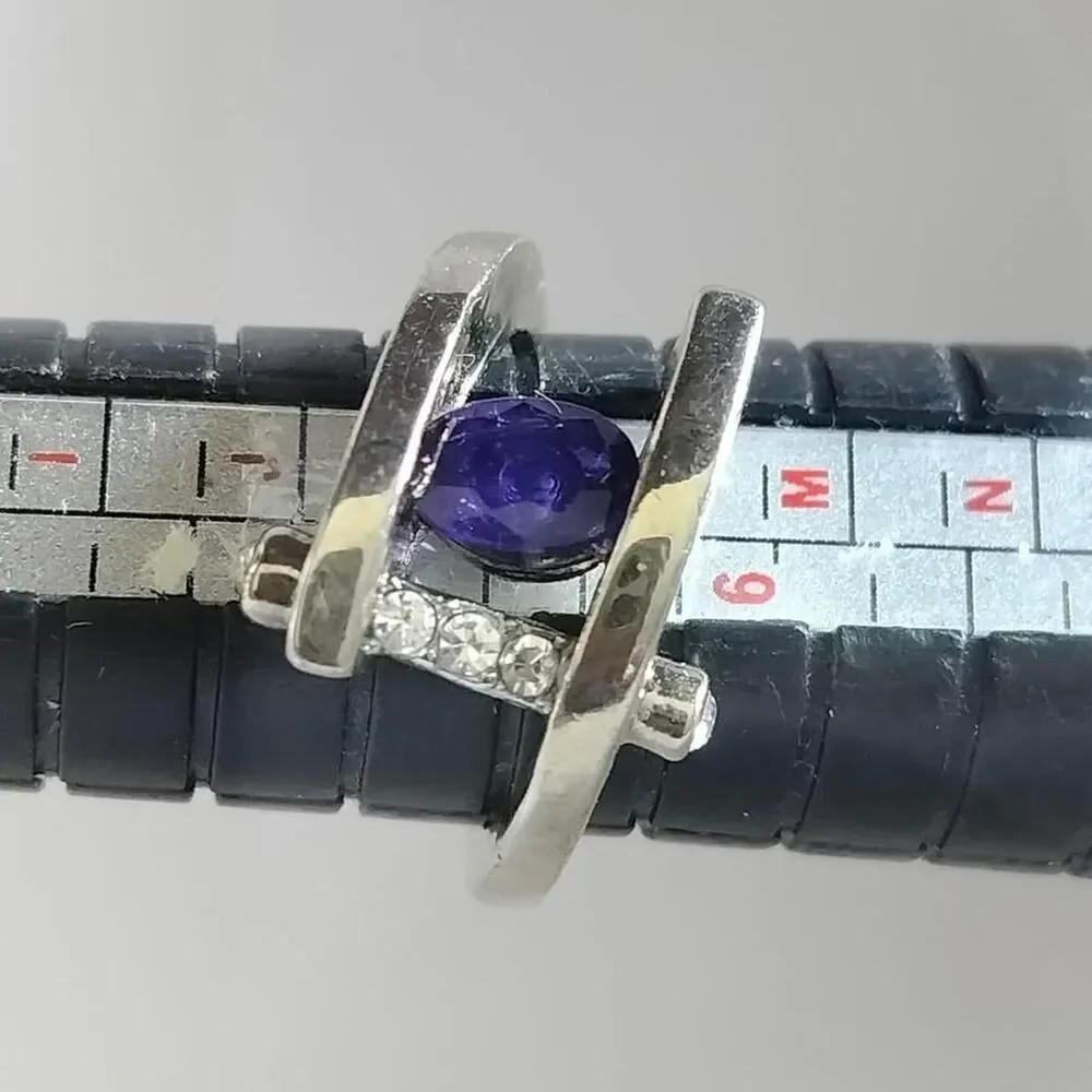 Source Unknown silver tone
